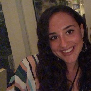 Meet your Posher, Adrianna